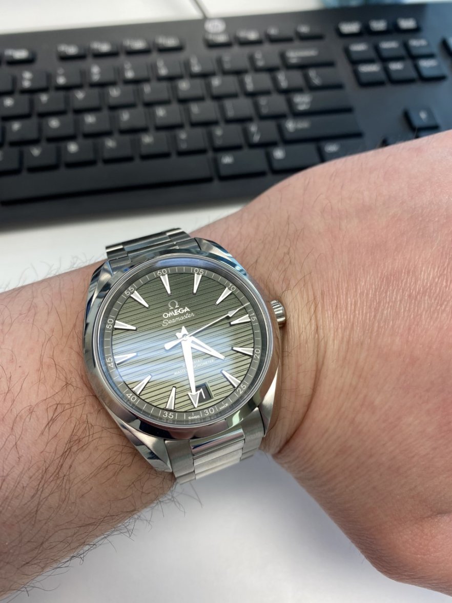 Omega Seamaster Aqua Terra 150m Master Chronometer Green // Review