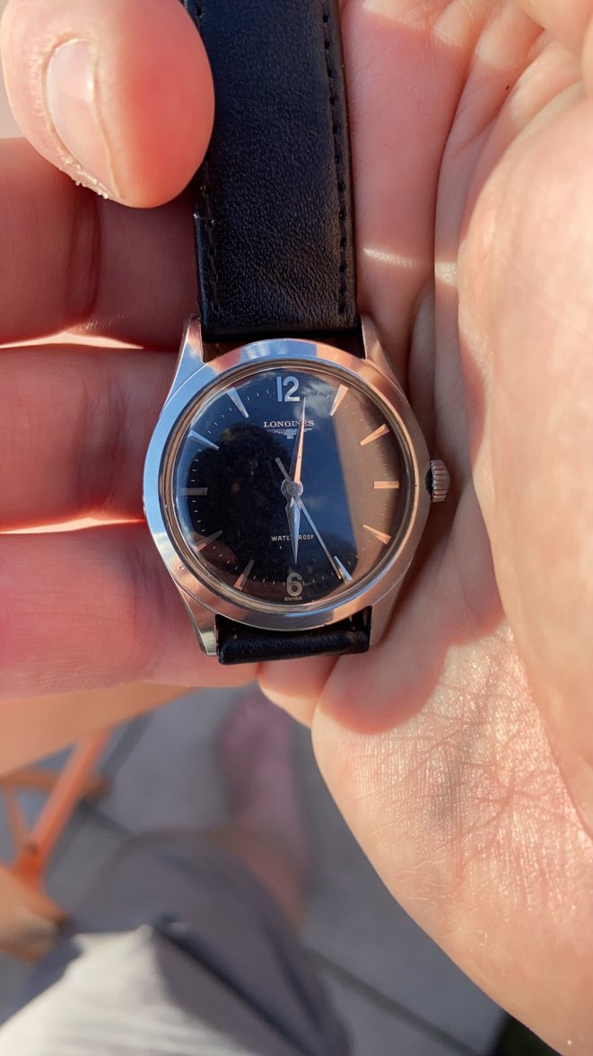 black waterproopf dial.JPG