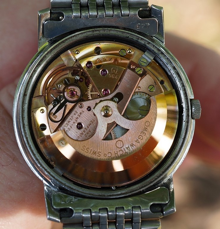 Cal 564 movement serial photoshopped out (Copy).JPG