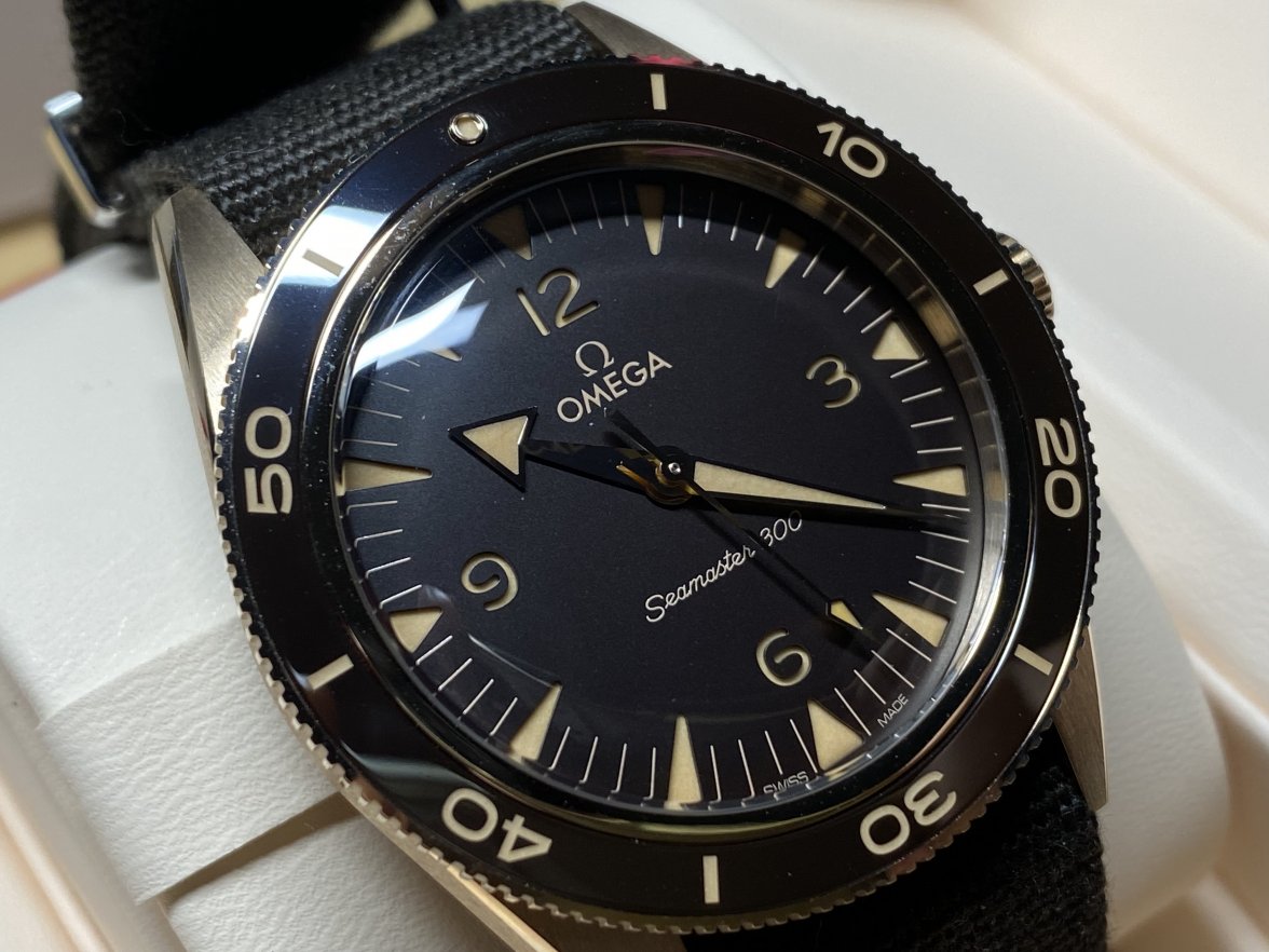 Spending 2+ Weeks with the Seamaster 300 Bronze Gold Omega Forums