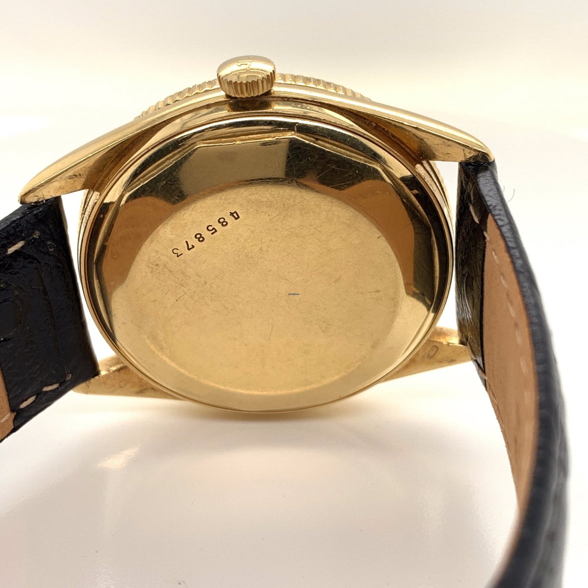caseback.jpg