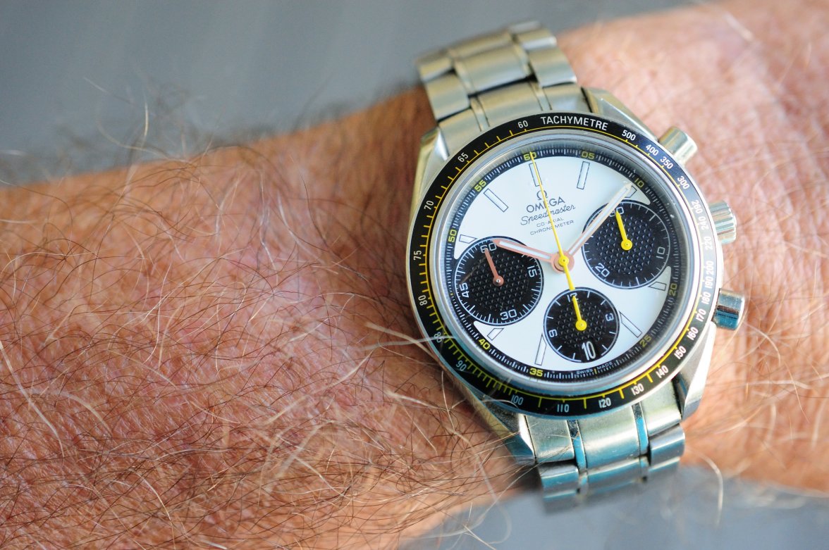 Coaxial Speedmaster Date_007.JPG