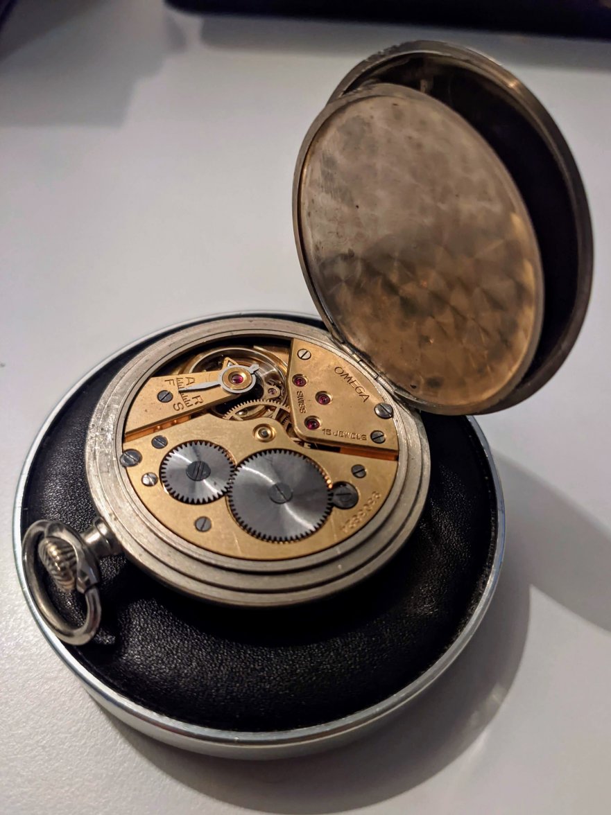 Help identifying a vintage OMEGA pocket watch Omega Forums