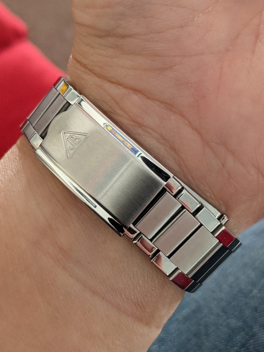 PXL_20210807_021135855.jpg PXL_20210807_021135855.jpg