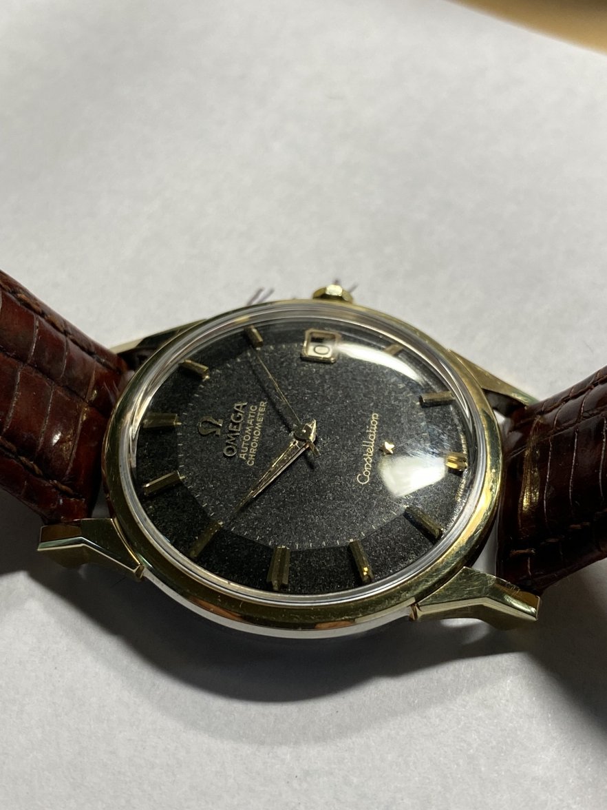 SOLD - : Omega Constellation 14902 with black piepan 