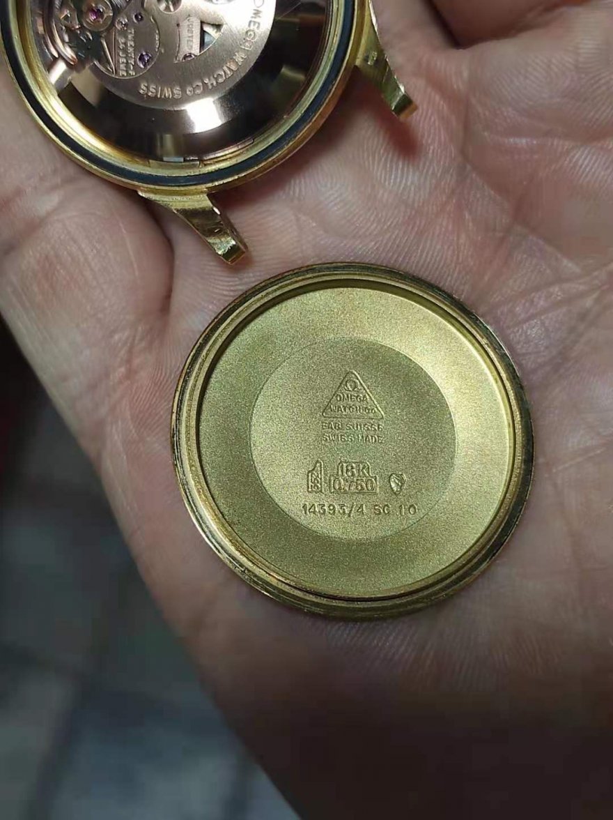 omega 14393 caseback.jpg