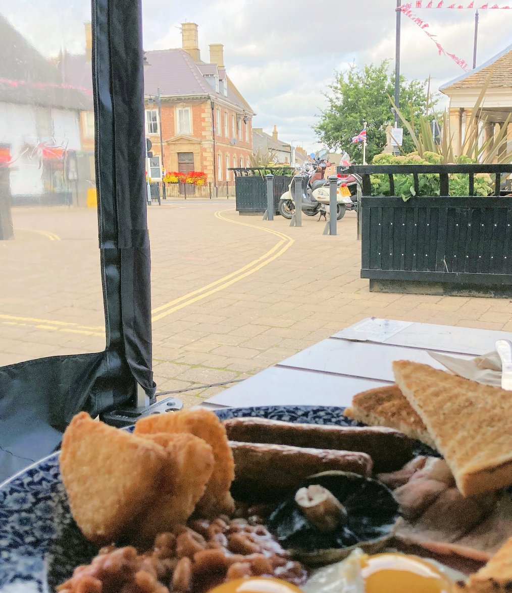 Breakfast - Copy.jpg