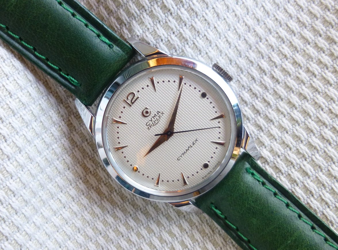 cyma triplex tapezerie (1).jpg