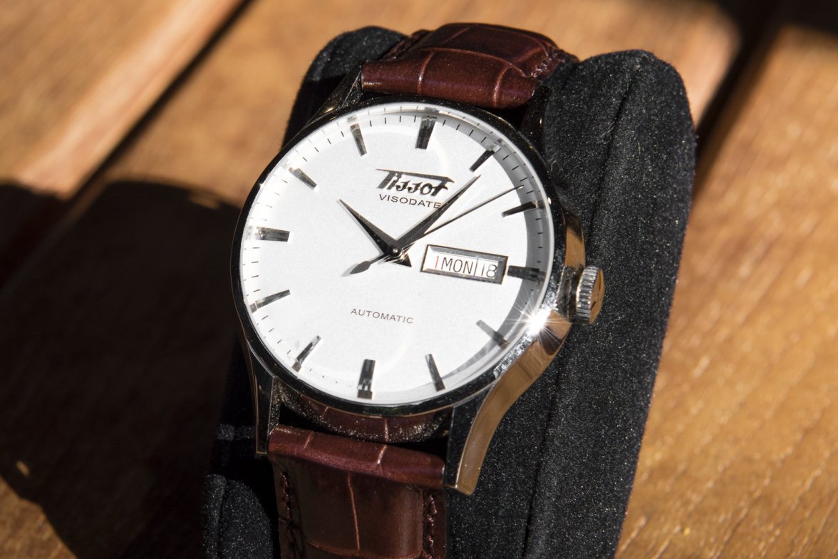 Tissot Visodate-4.jpg Tissot Visodate-4.jpg