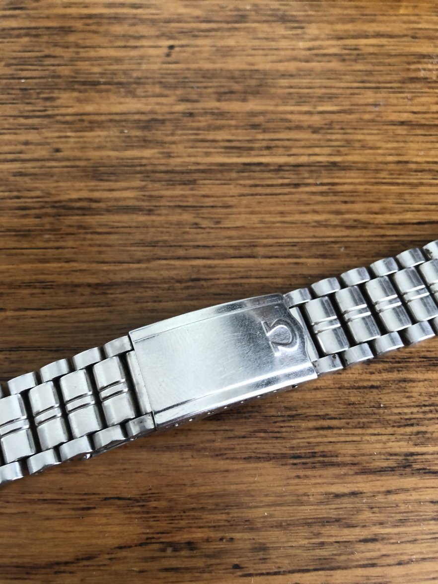 omega 1069 bracelet