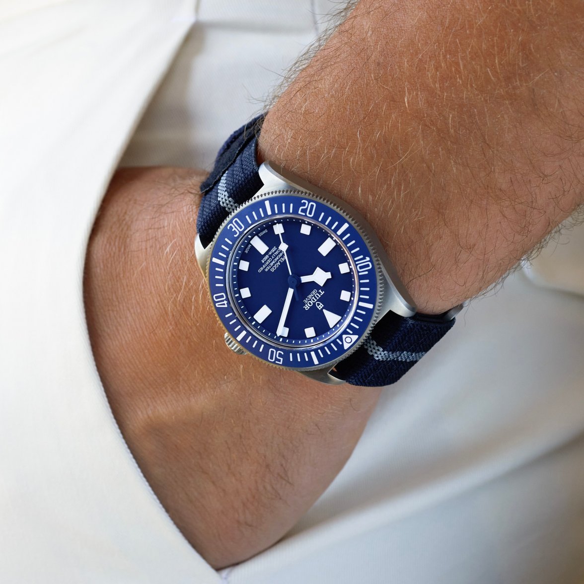tudor-m25707b-0001.jpg