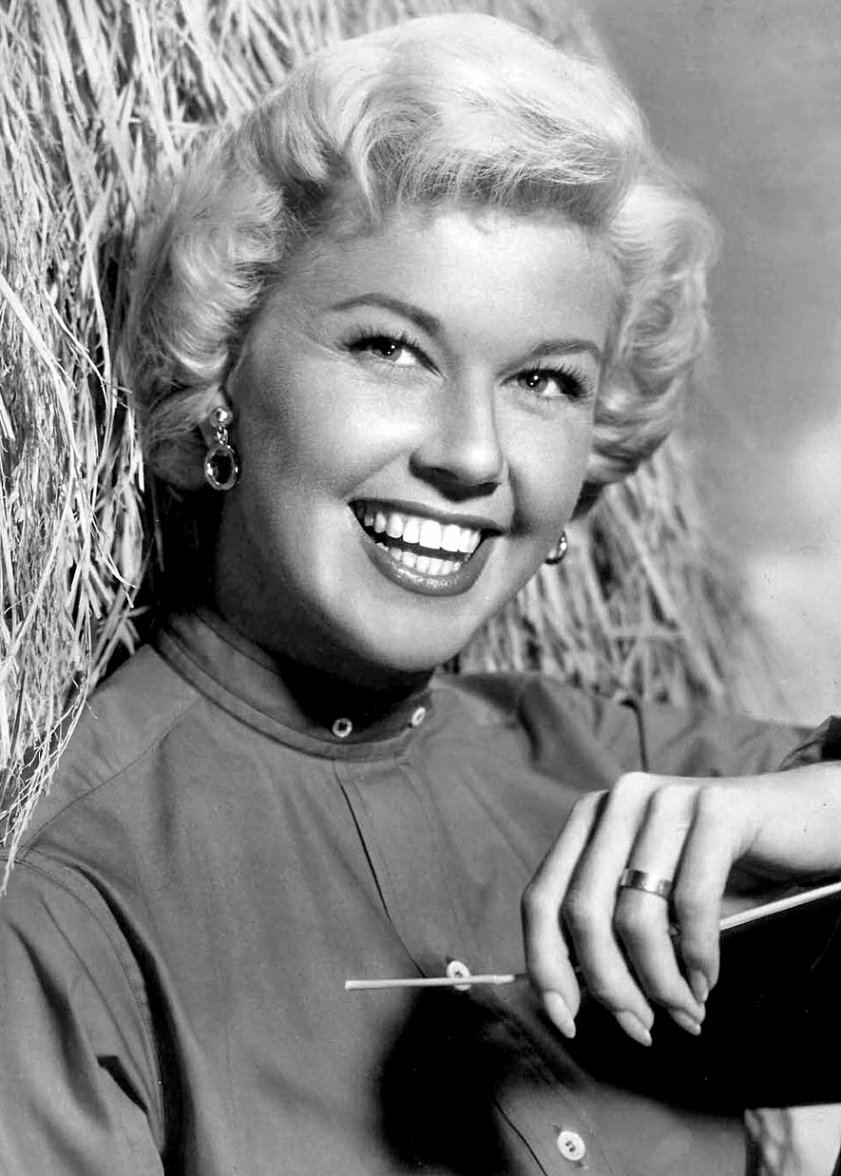 Doris_Day_-_1957.JPG