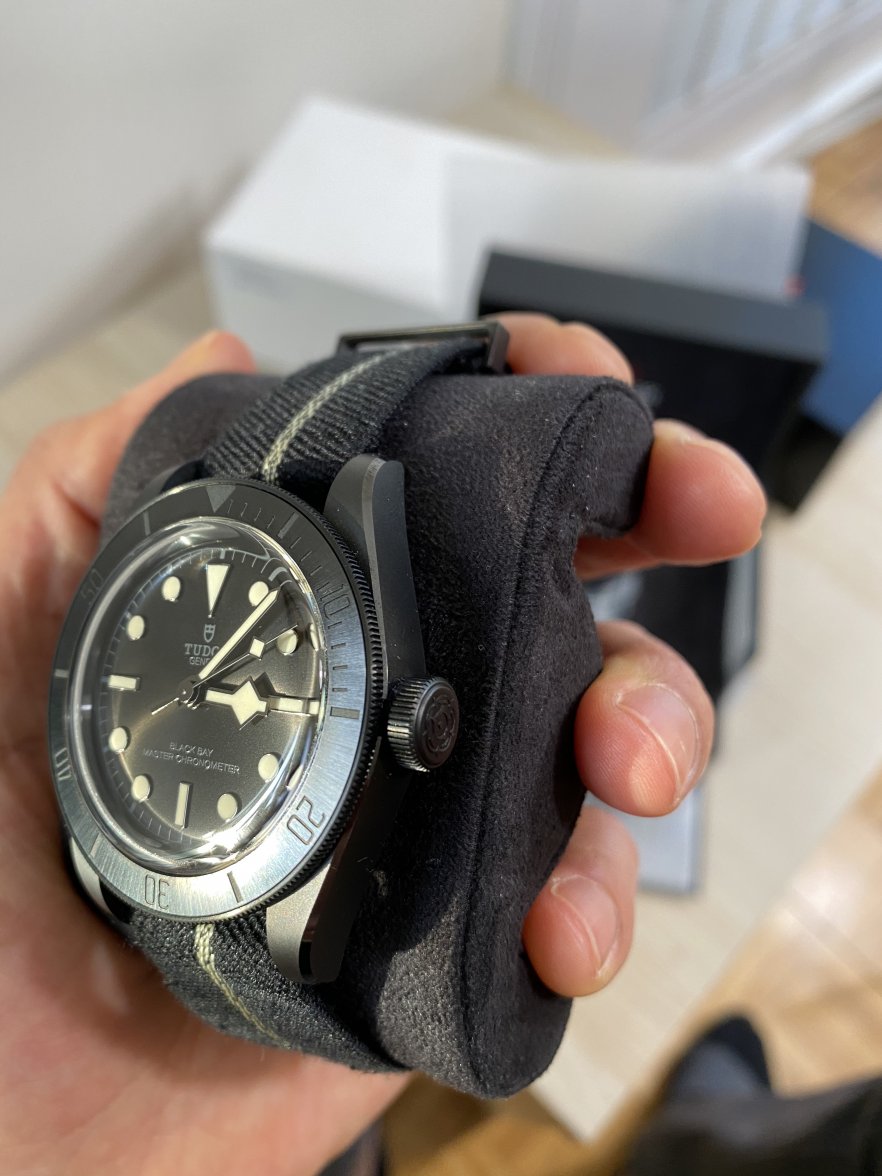 Bezel 1.jpg