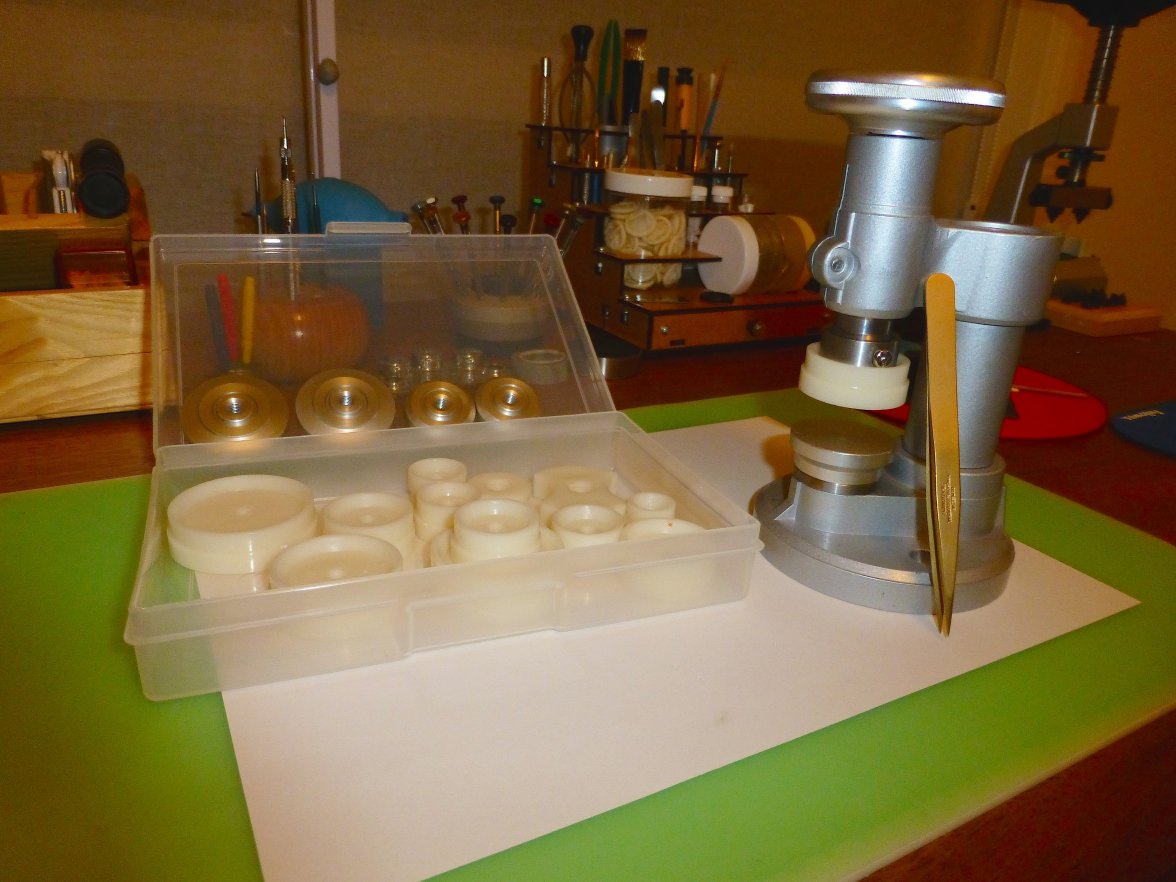 Press 1.JPG Press 1.JPG