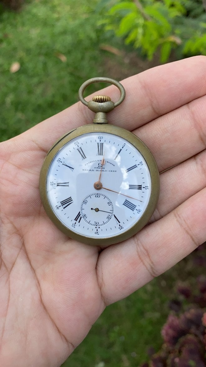 Pocket watches hi-res stock photography and images - Alamy