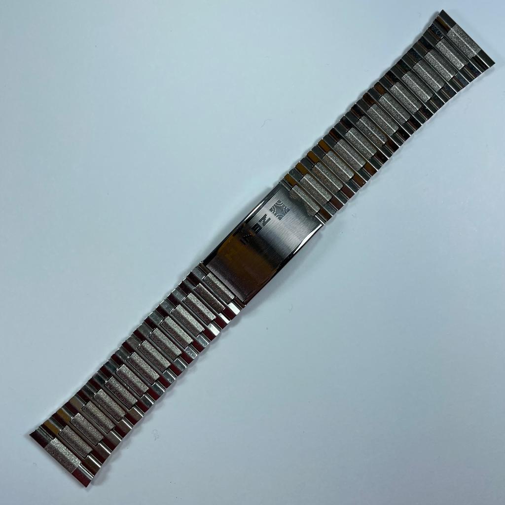 a20dec7e-406f-4784-a49e-a57bea68dd3c.jpg