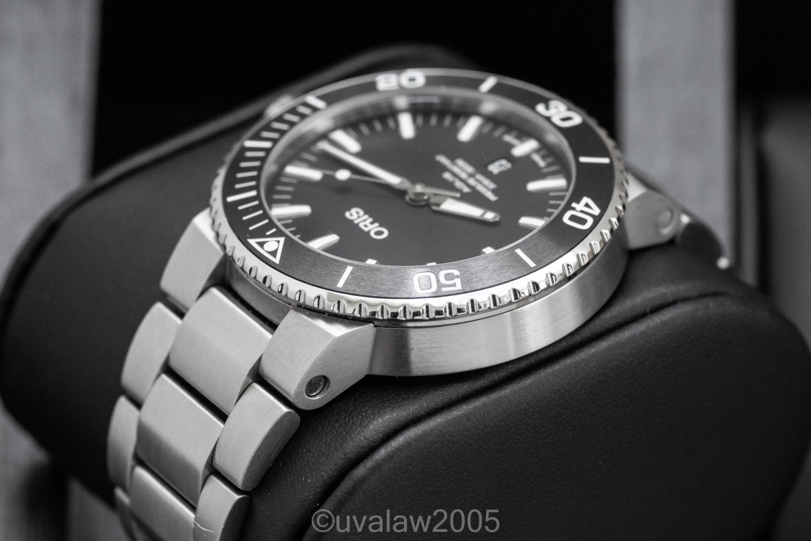 SOLD Oris Aquis 43.5mm Matte Black Dial Brushed Ceramic Bezel