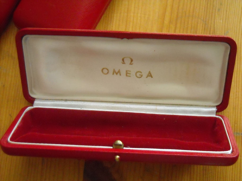 vintage omega box