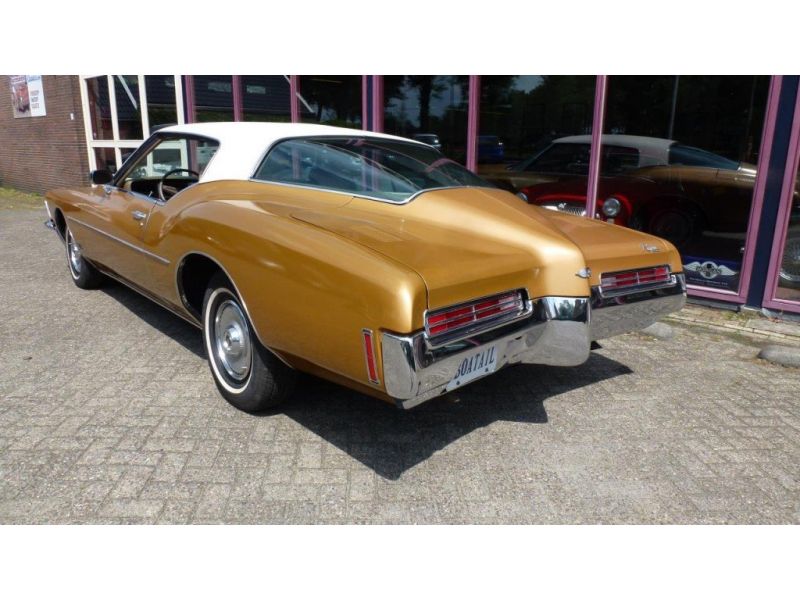 1971-Buick-Riviera-355921453021099_800x600.jpg