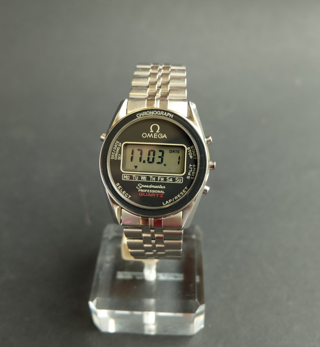 Omega Speedmaster Professional LCD 