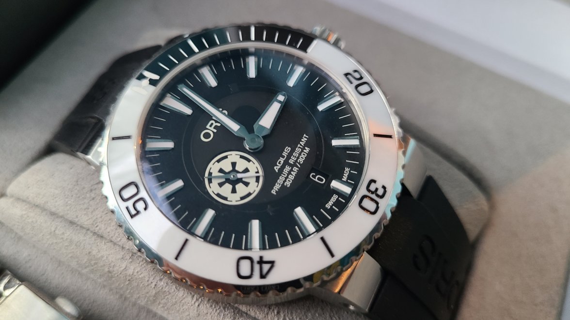 FS Oris Aquis Star Wars Limited Edition on Bracelet w Rubber