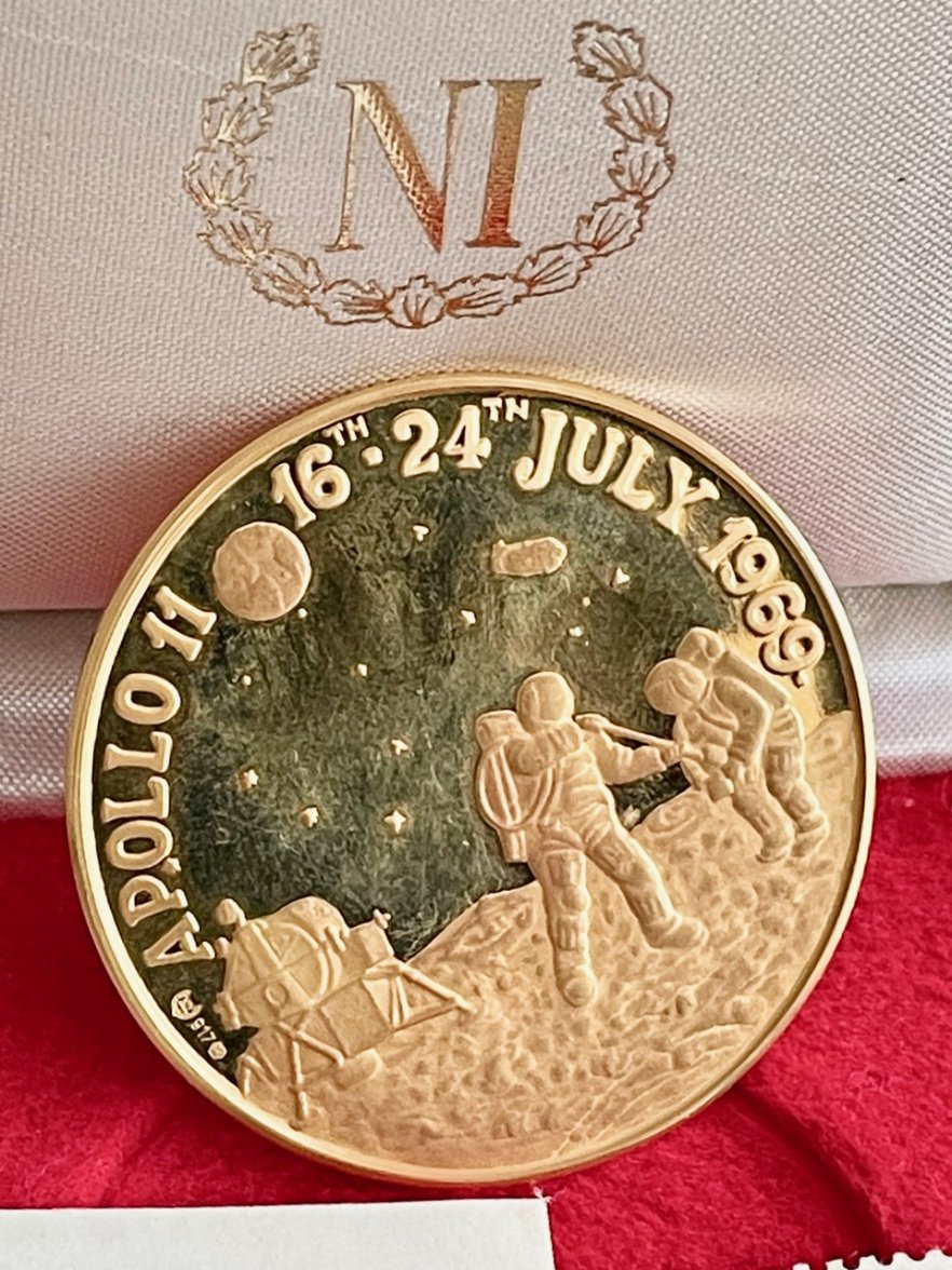 Moneda Omega Oro Gold Medal - 2.jpg