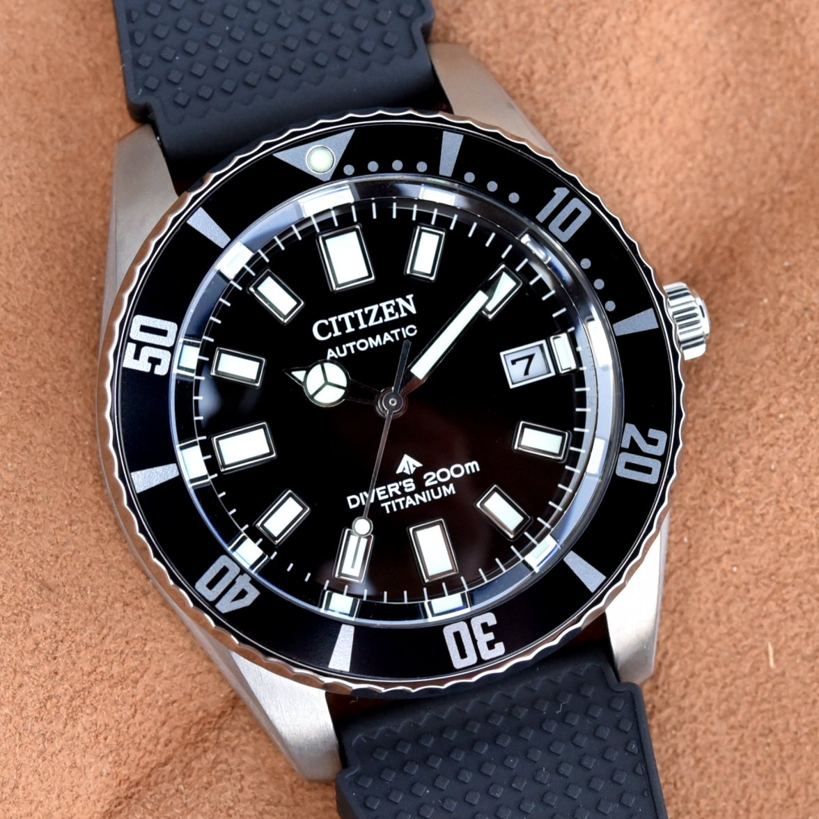 Citizen-Promaster-Mechanical-Diver-200M-NB6021-3.jpeg