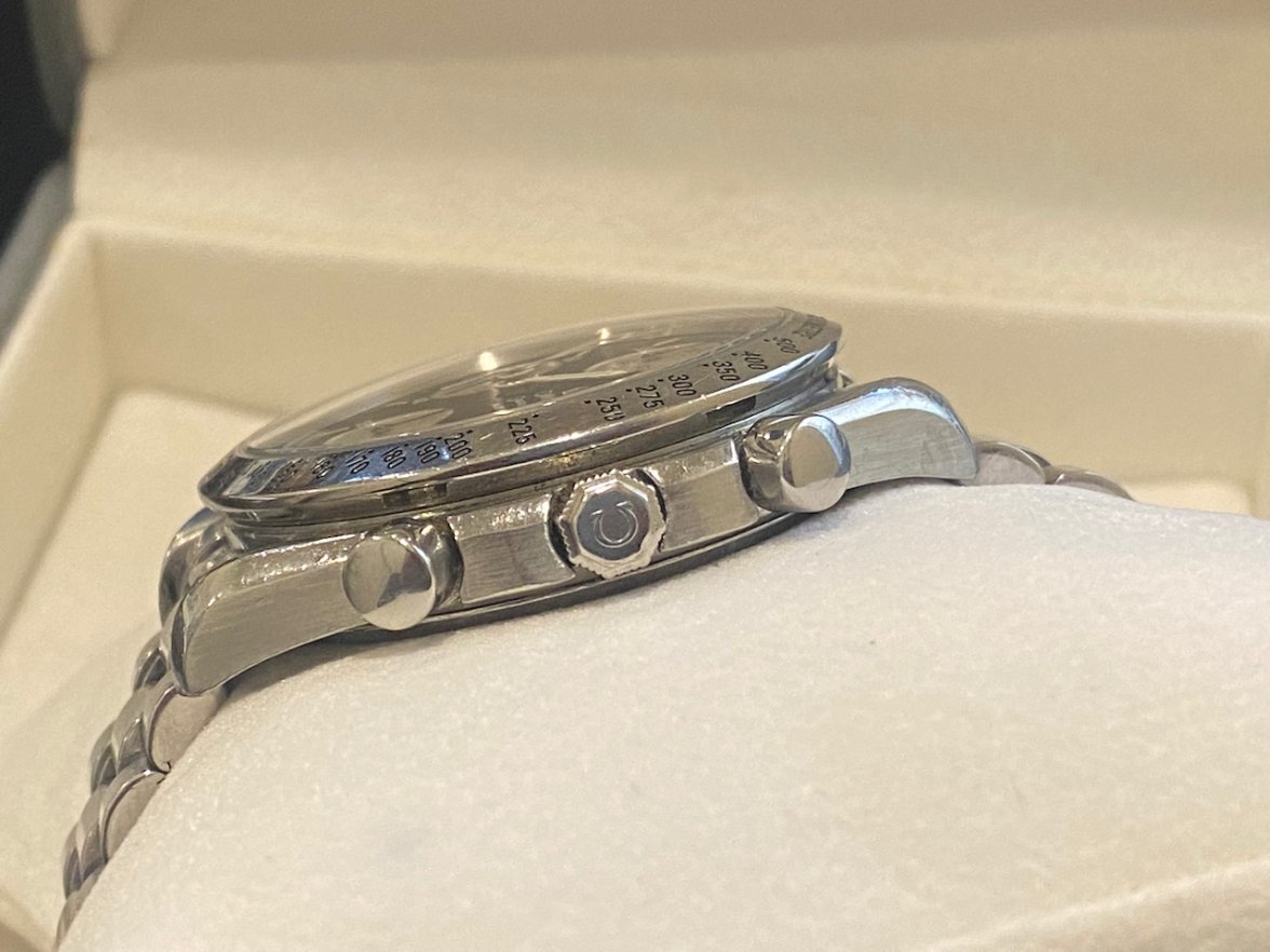 Omega_Speedmaster_Date_M - 8.jpeg