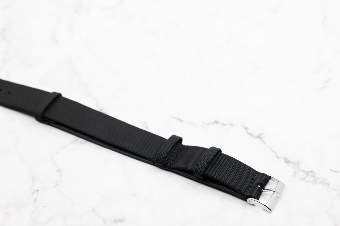 Omega NATO Straps 1070687.jpg