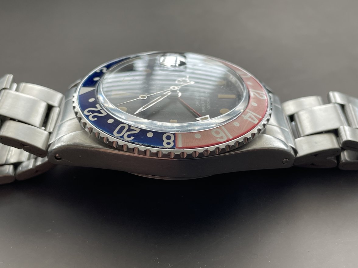 R07e Rolex GMT 1675 1966 Long E dial.JPG