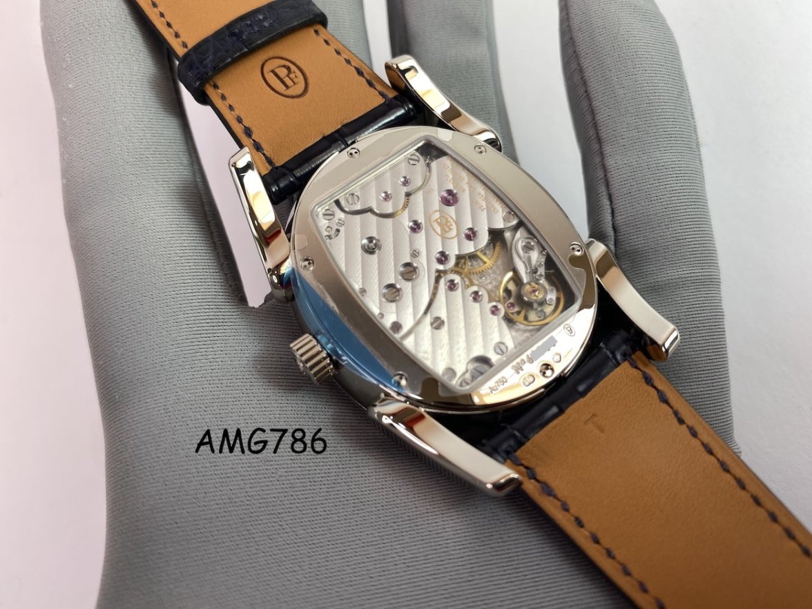 Parmigiani 10 copy-min.jpg