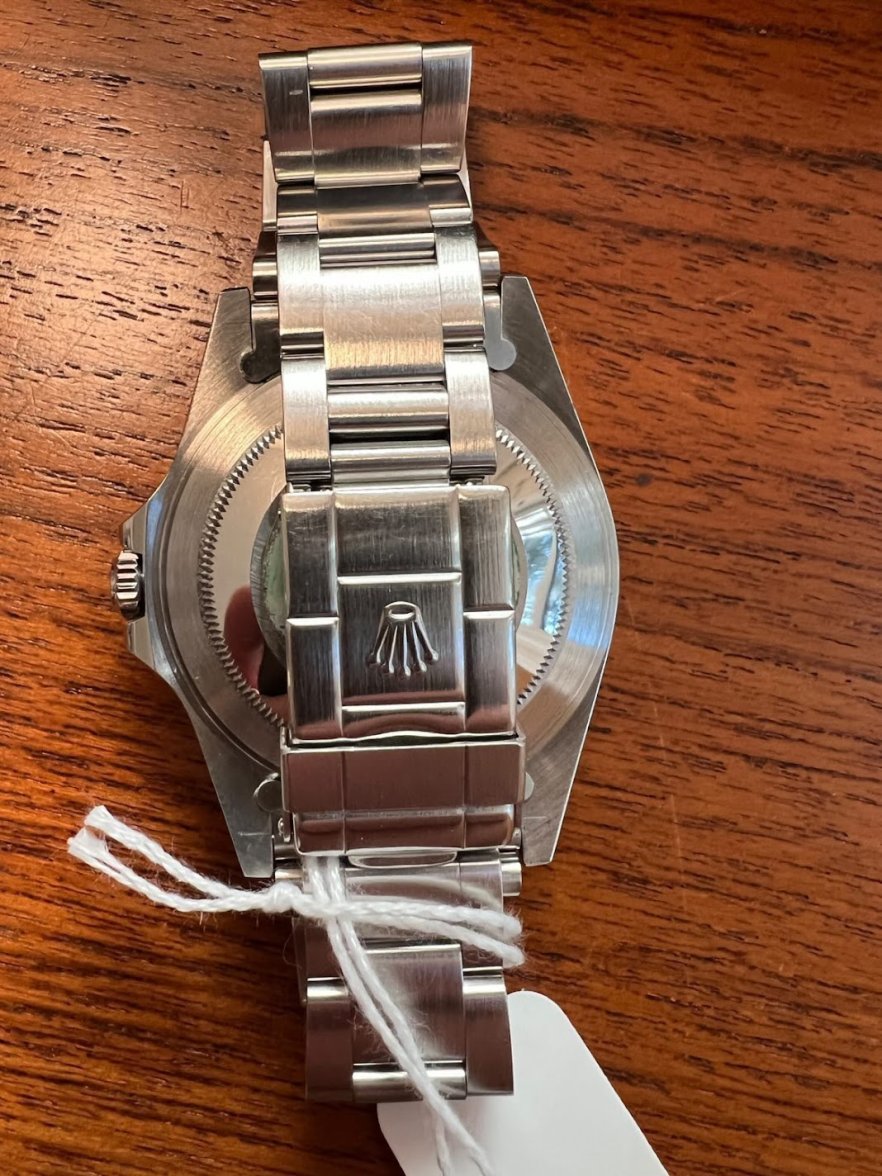 ROLEX_BACKFROMTOP.jpeg