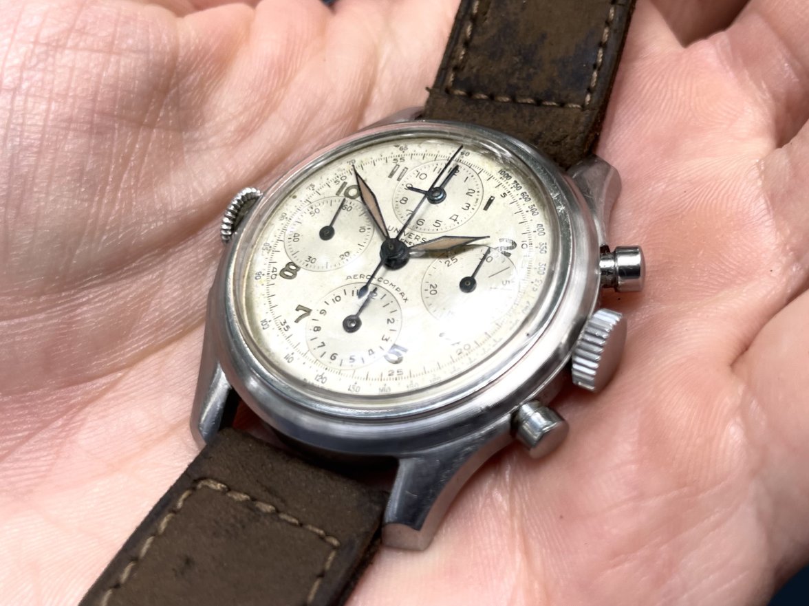 SOLD Universal Geneve Aero Compax 22290 Omega Forums