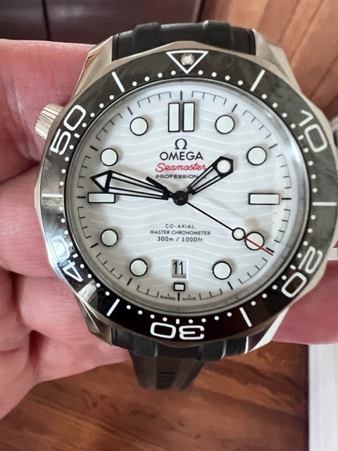 Omega SMP 300m.jpg