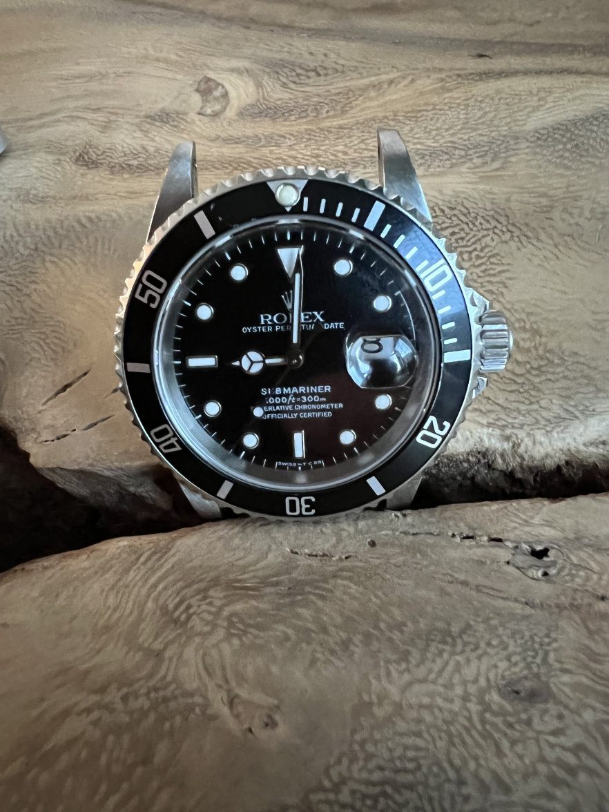 Tritium 1996 Submariner Date 16610 with 'flaky lume'; legit? Omega Forums