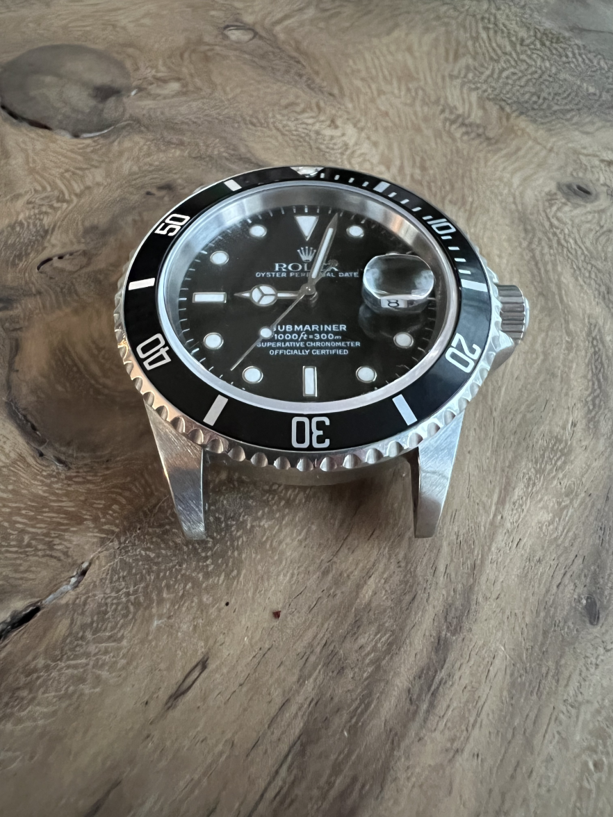 Tritium 1996 Submariner Date 16610 with 'flaky lume'; legit? Omega Forums
