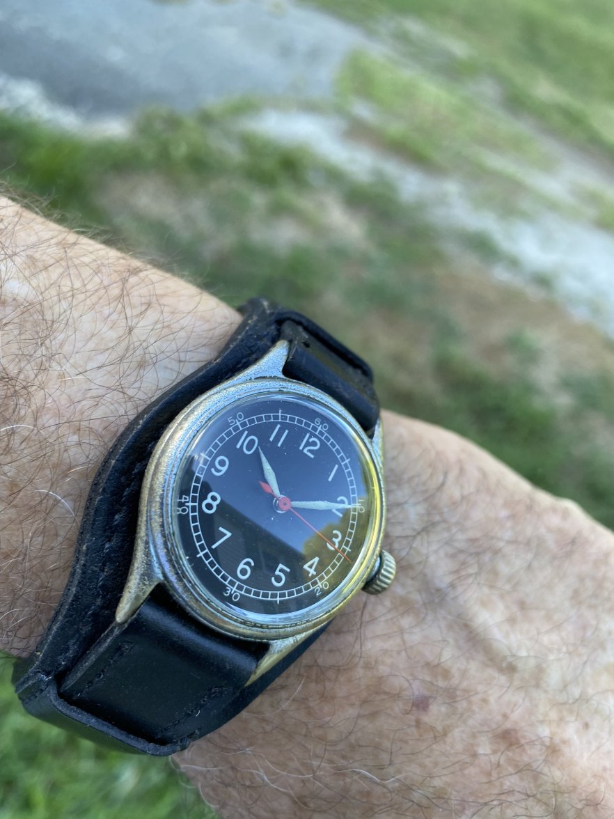 Bulova A-11 Bund.jpg