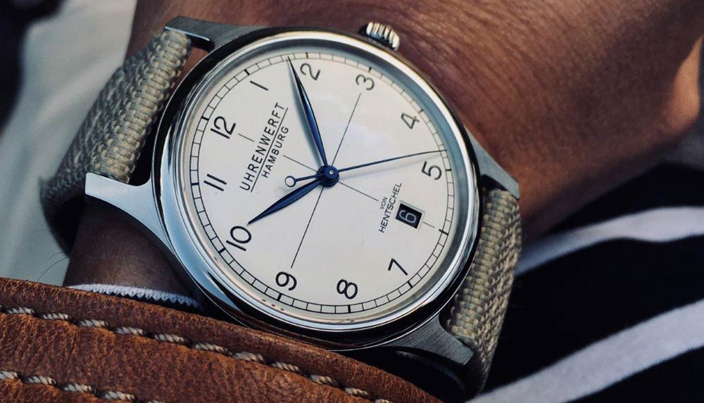 Hentschel Uhrenwerft Hamburg cross hair white dial.jpg