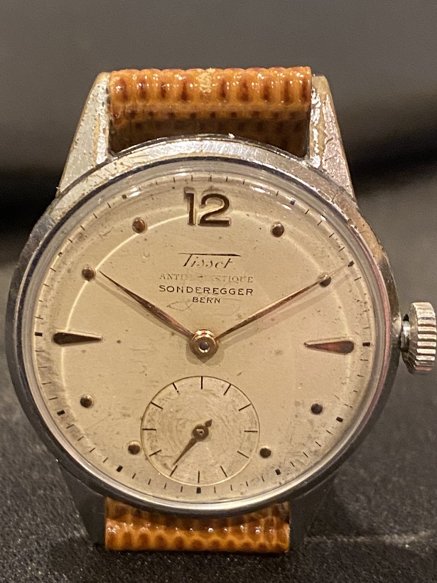 1945 Tissot.jpg