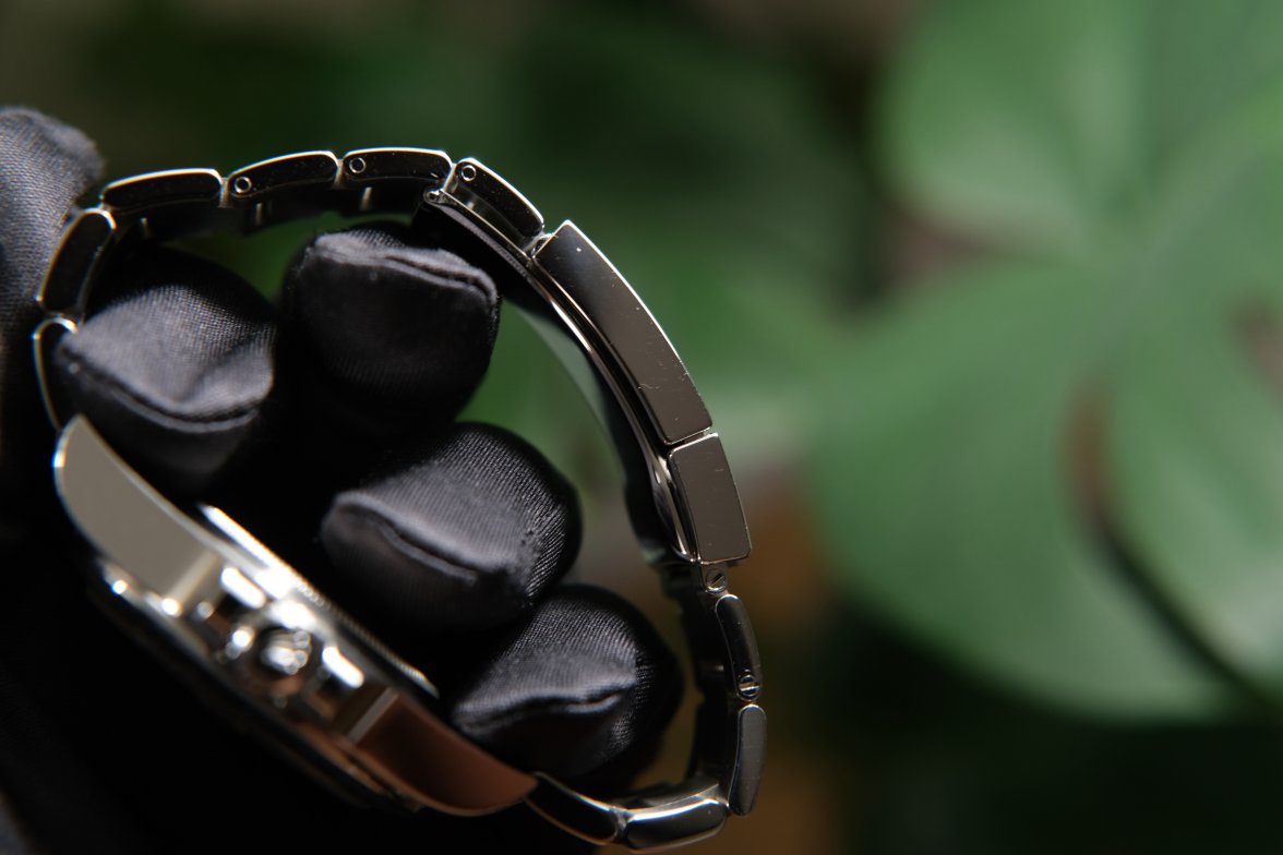 clasp side 2.jpg