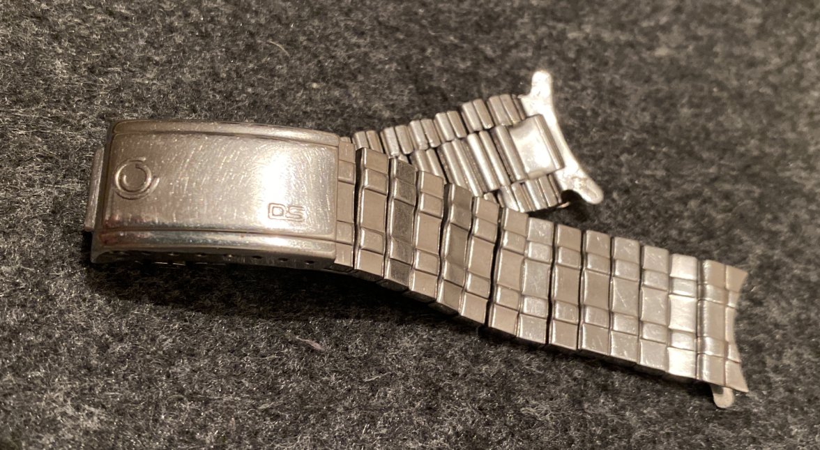 Certina bracelet.jpeg