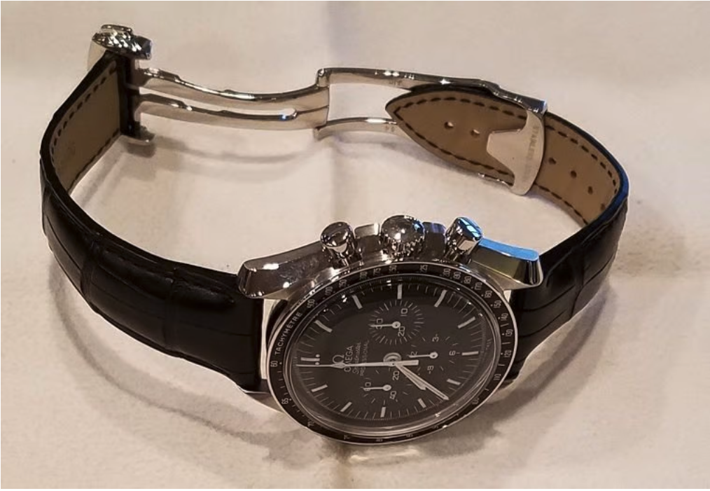 Omega watch with aligator leather strap.png Omega watch with aligator leather strap.png