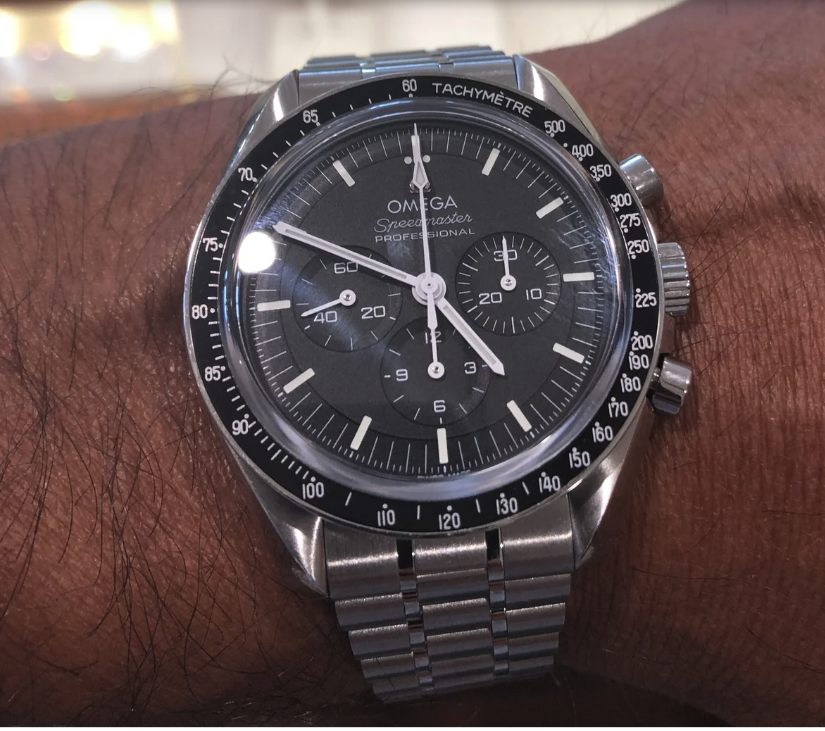 Omega SpeedMaster Professional watch.png