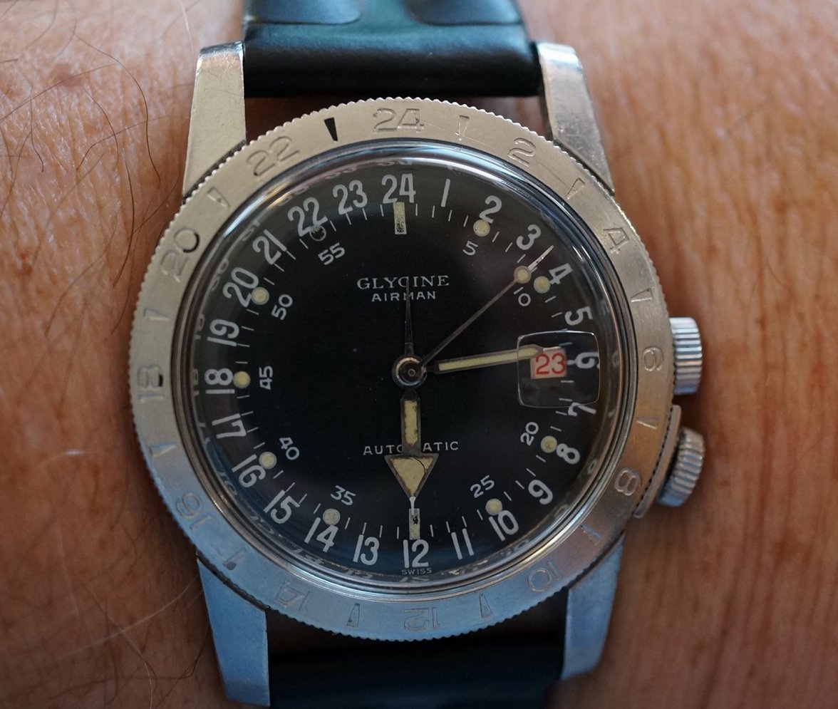 Glycine Airman Felsa 1960 red date (Copy).JPG