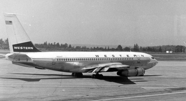 640px-Western_Airlines_B-720_N93147.jpg