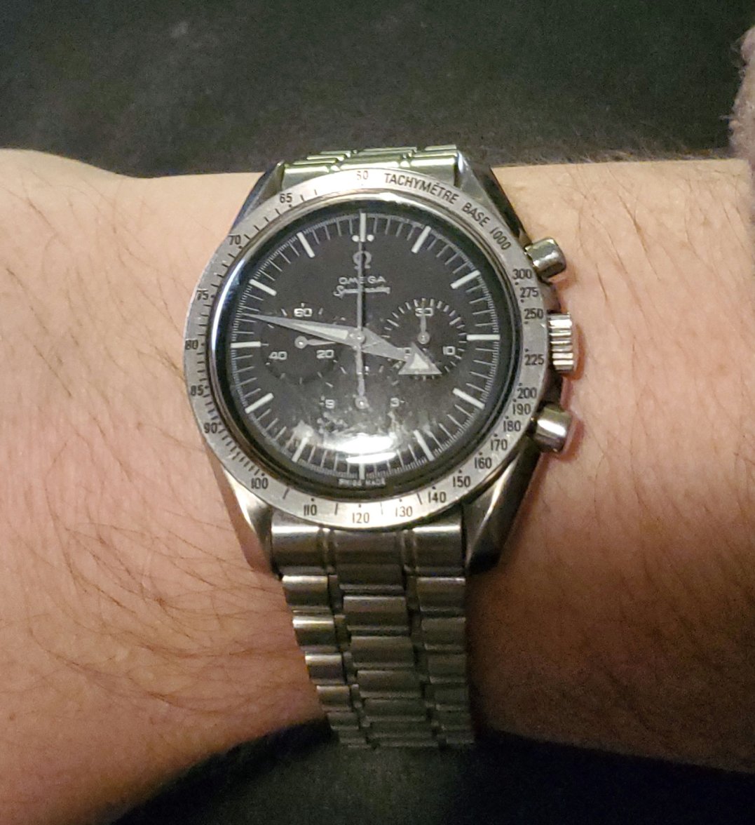 Omega Speedmaster Broad Arrow 3594.50] Today I joined the Speedy family  after finding the perfect Speedmaster - Thoughts and Mini Review : r/Watches