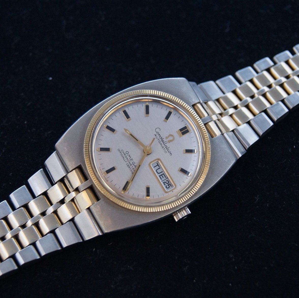 Omega cal 751_02.JPG