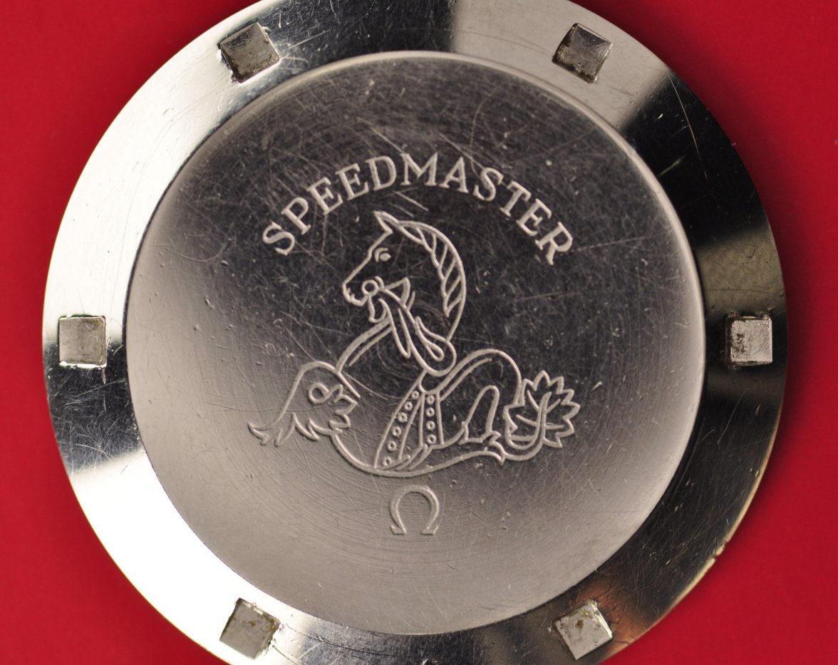 caseback_outside_small_(2801).jpg caseback_outside_small_(2801).jpg