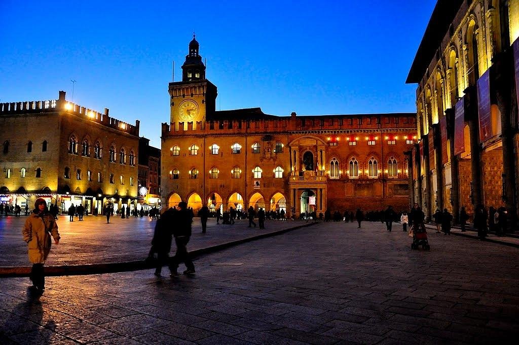 piazza-maggiore.jpg