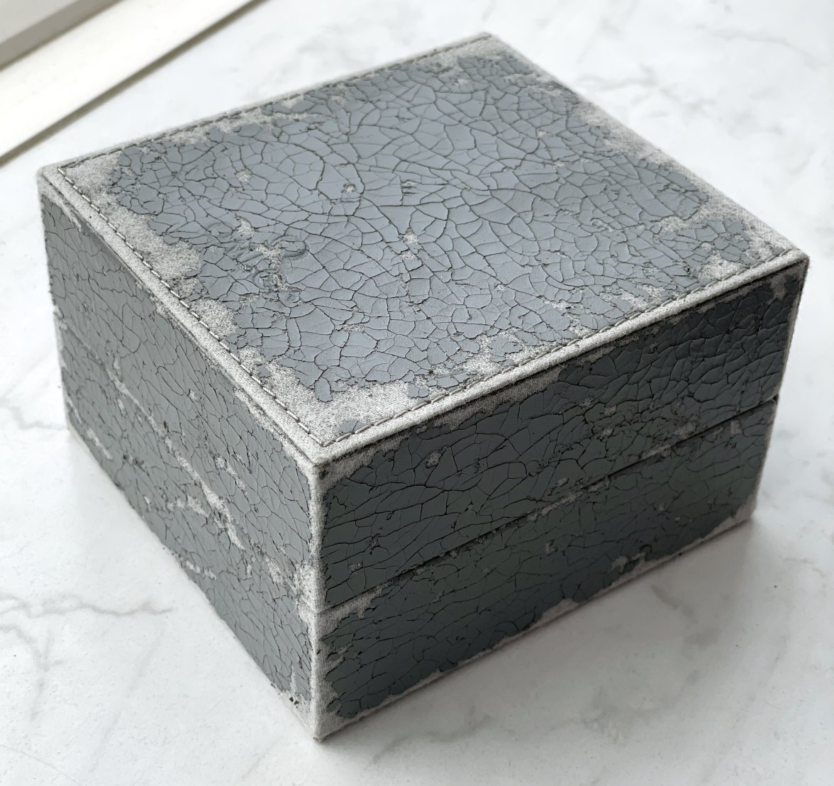 359050_box (4).JPG 359050_box (4).JPG